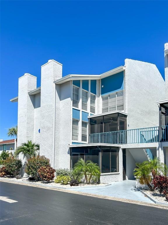 315 Medallion Blvd. #F, Madeira Beach, FL 33708