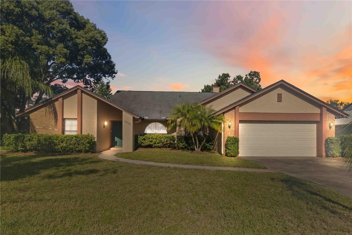 2530 Creekview Cir., Oviedo, FL 32765