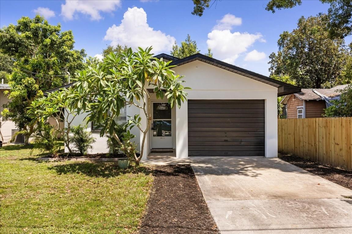1705 Baxter Ave., Orlando, FL 32806