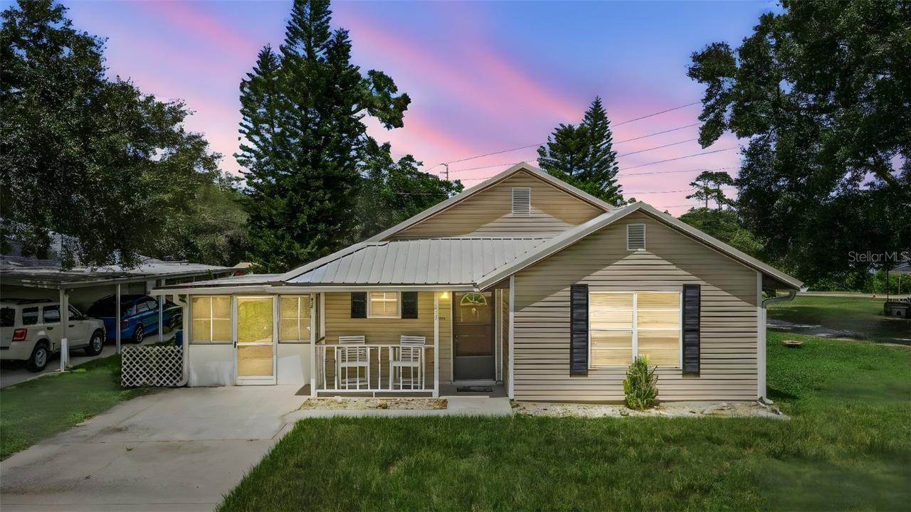 677 E Warner St., Groveland, FL 34736