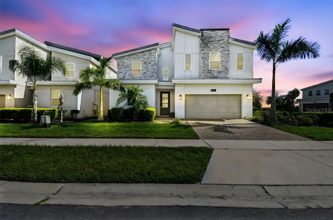 8844 Cruden Bay Ct., Davenport, FL 33896
