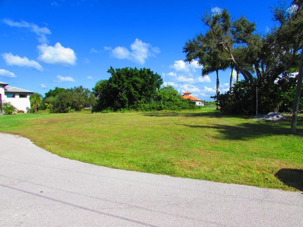 17412 Cardenas Ln., Punta Gorda, FL 33955