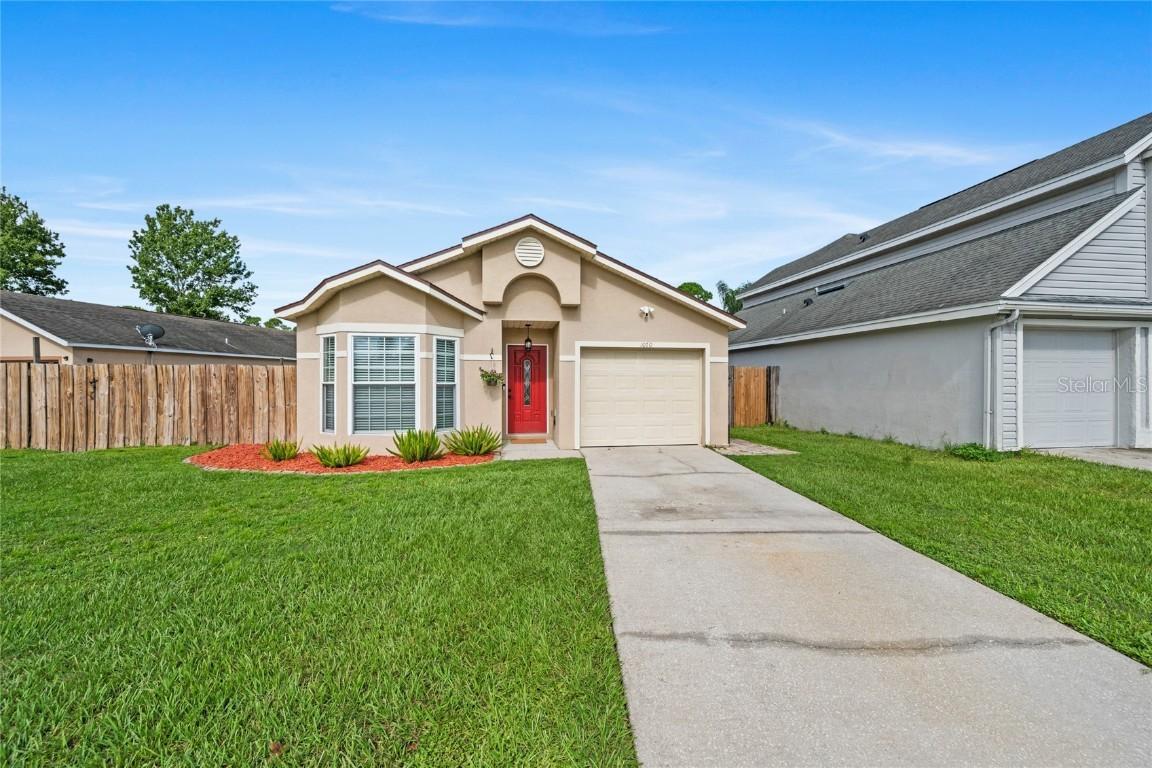 1070 Mckinnon Ave., Oviedo, FL 32765