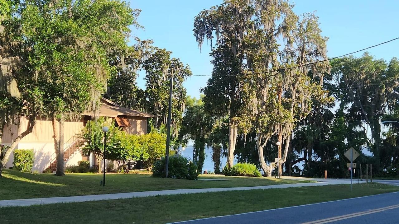 190 Hickory Woods Ct. #7B, Deltona, FL 32725