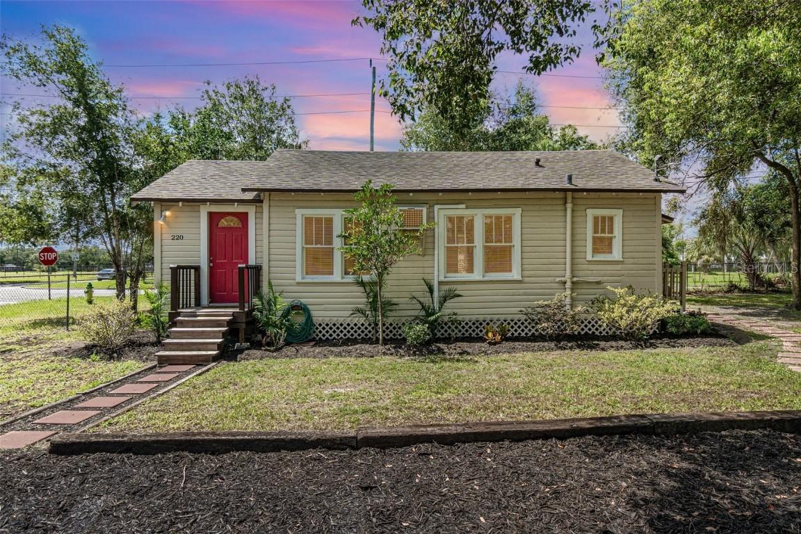 220 Avocado Ave., Sanford, FL 32771