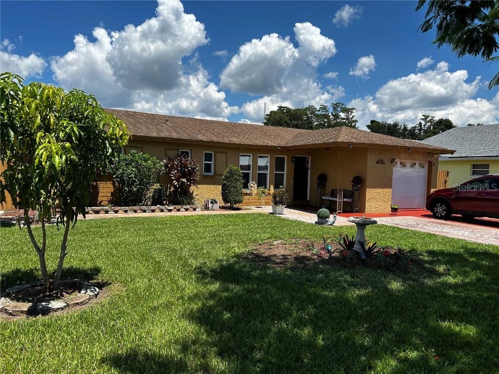 8425 Dimare Dr., Orlando, FL 32822