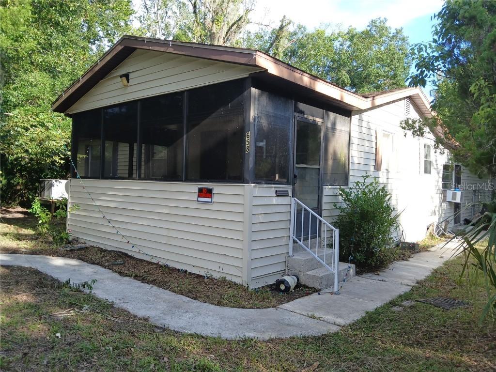 658 NE 10th St., Crystal River, FL 34428
