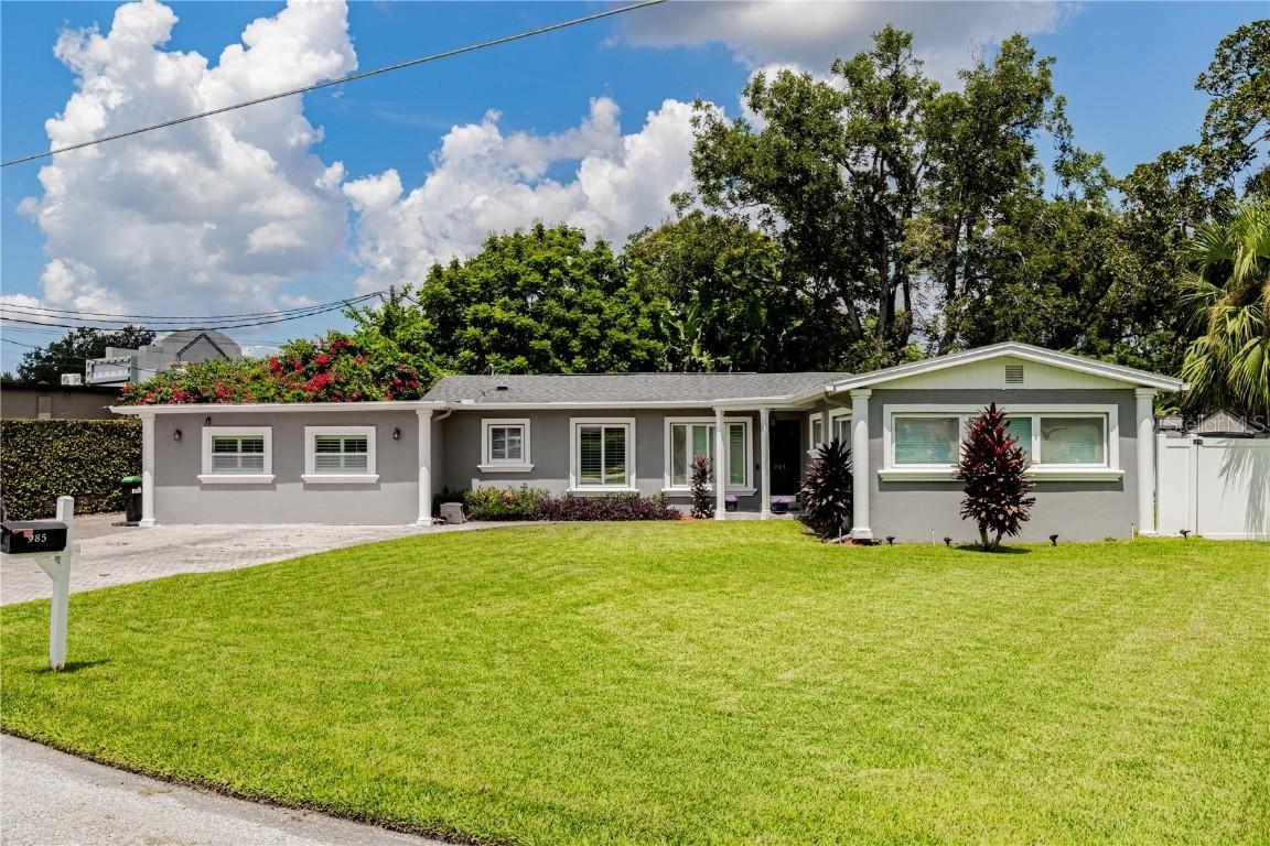 985 Las Flores Way, Orlando, FL 32804
