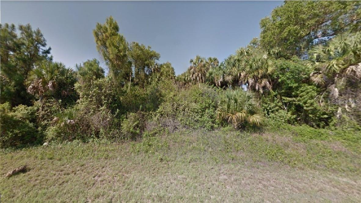 Hampshire Cir., North Port, FL 34288