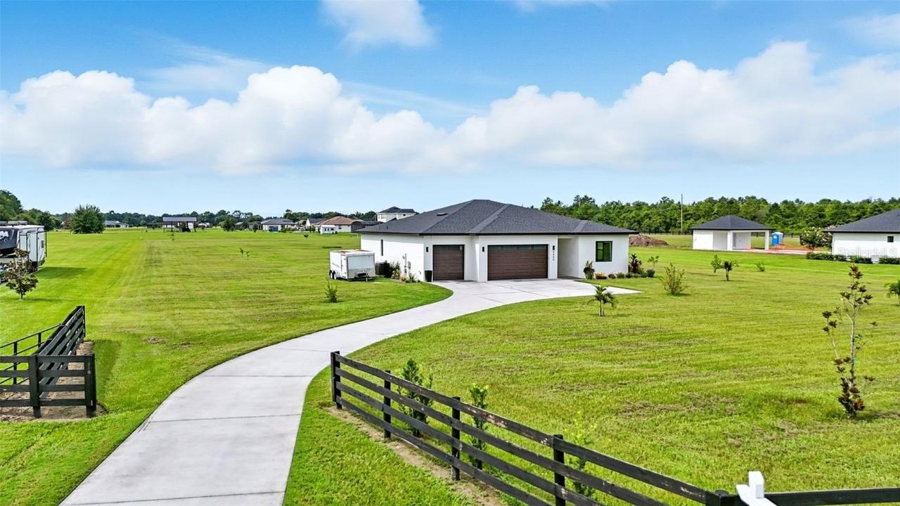 4440 E Shirley Shores Rd., Tavares, FL 32778