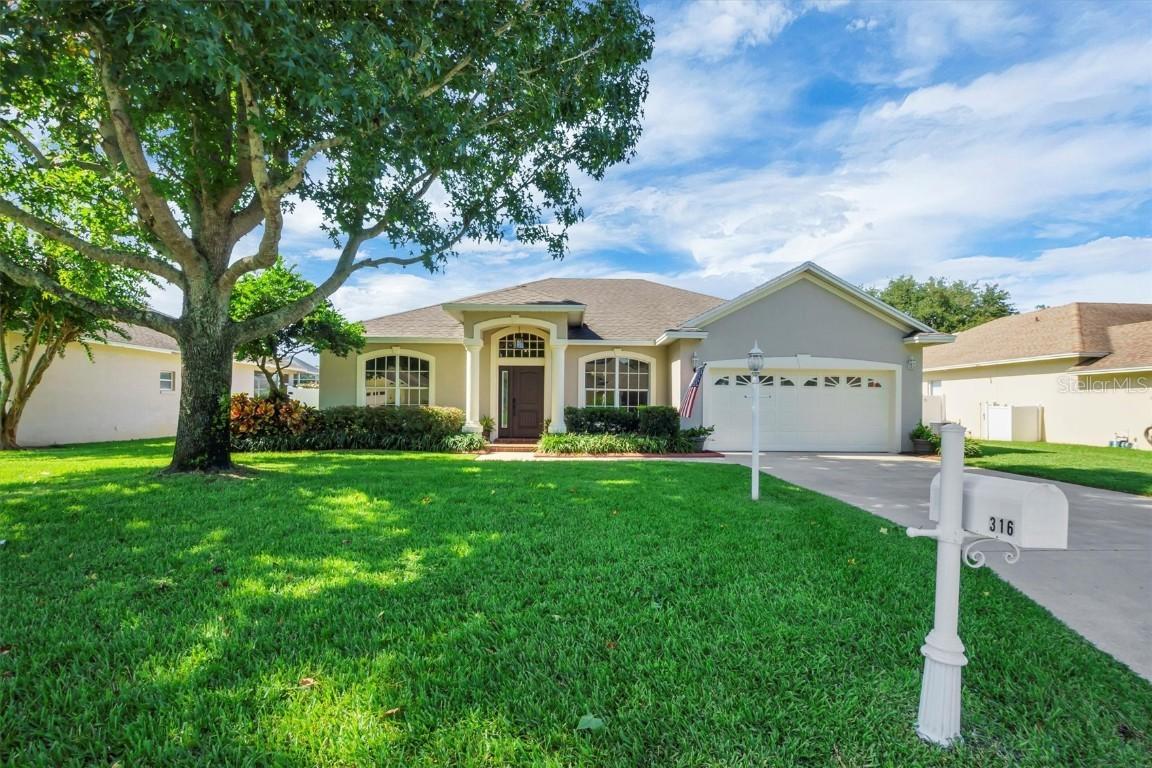 316 Ruby Lake Loop, Winter Haven, FL 33884