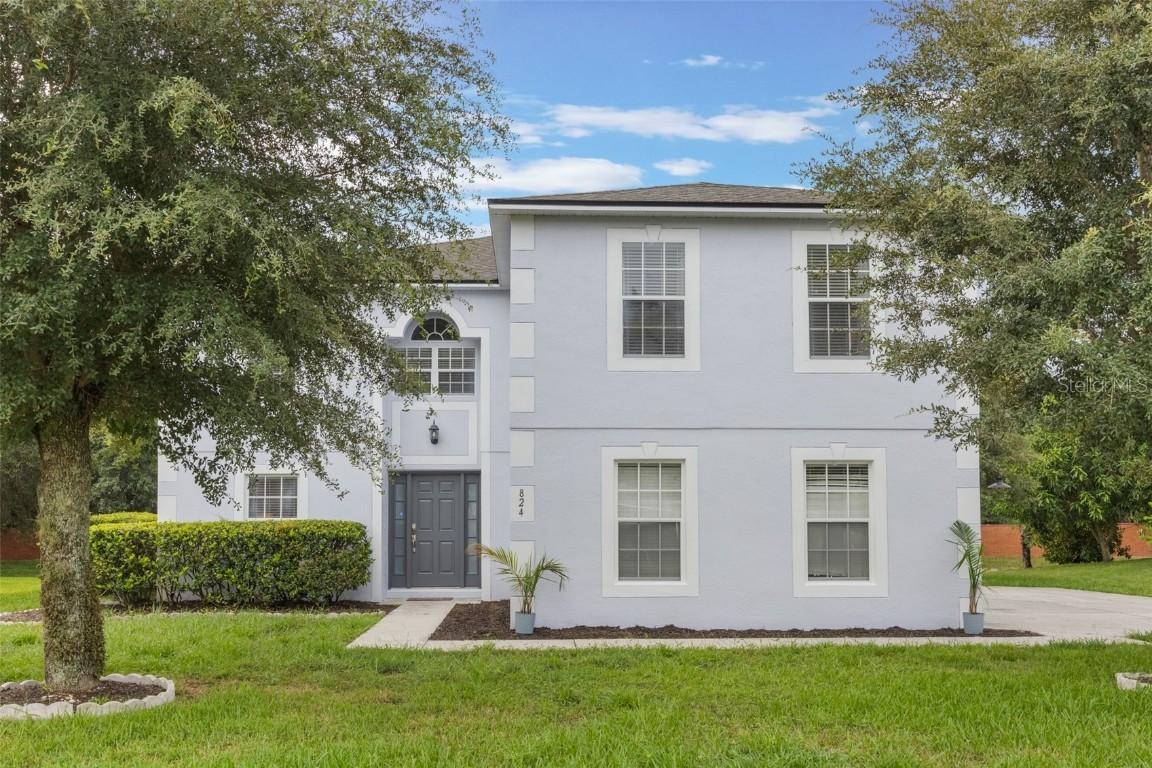 824 La Gran Via Ln., Apopka, FL 32703
