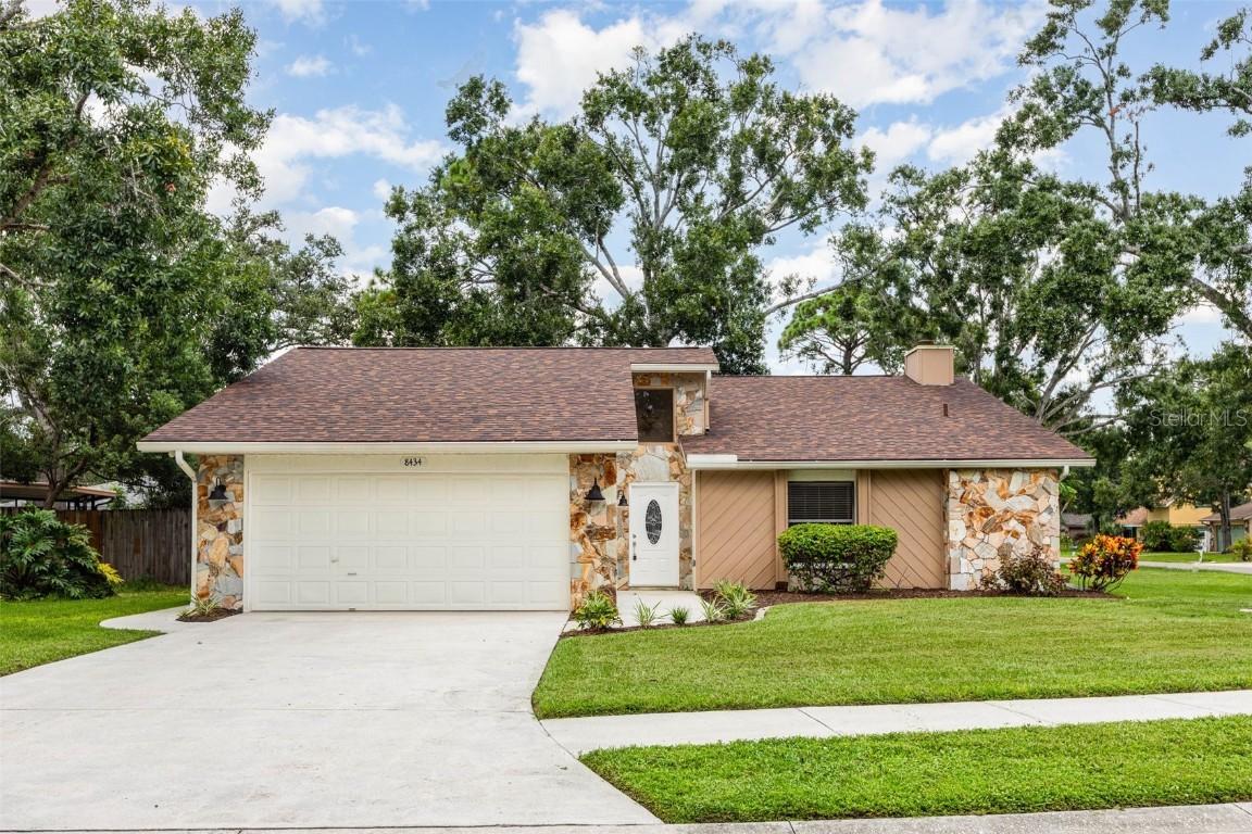 8434 Cypress Lake Cir., Sarasota, FL 34243