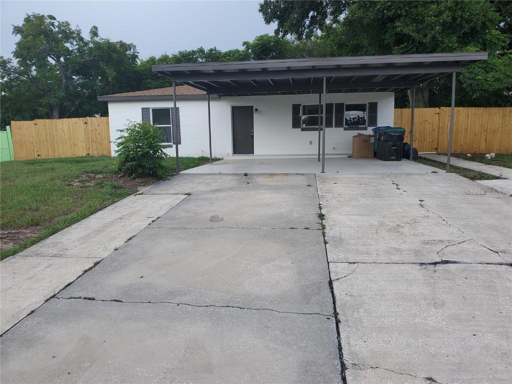 416 N Powers Dr., Orlando, FL 32835