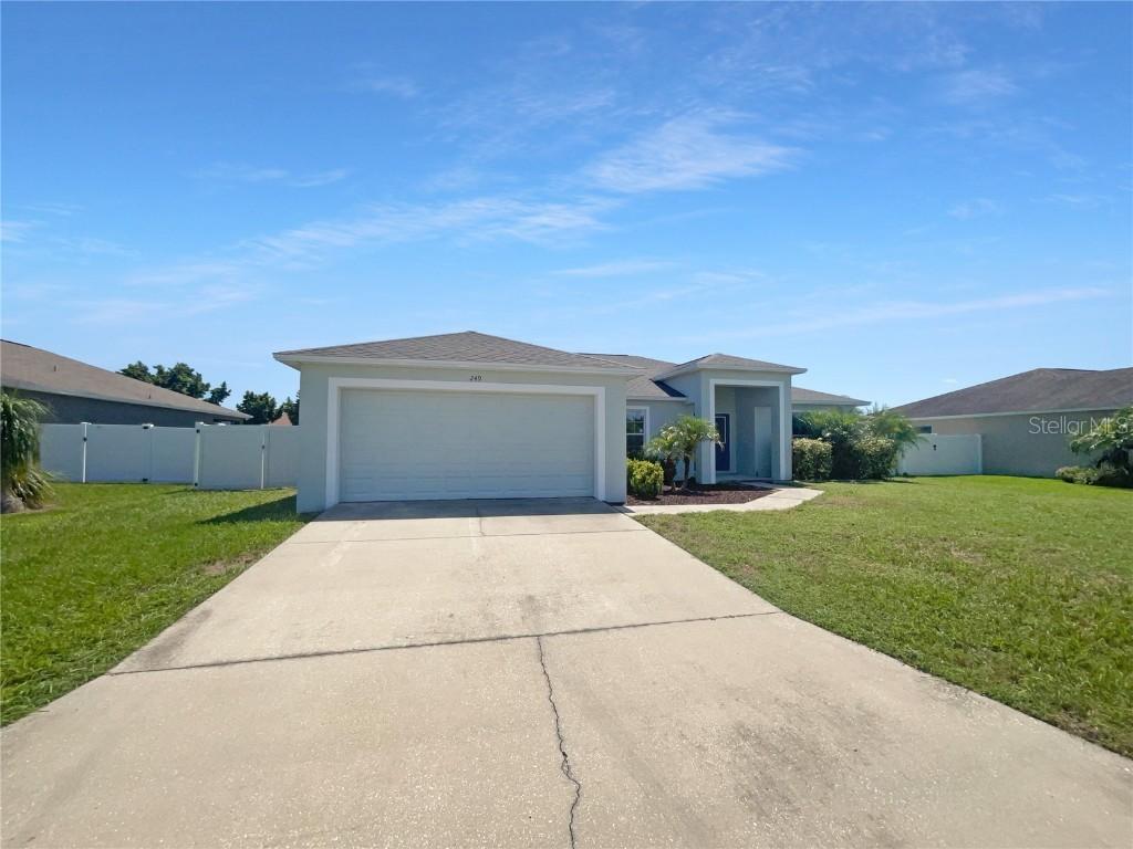 249 Majestic Gardens Ln., Winter Haven, FL 33880