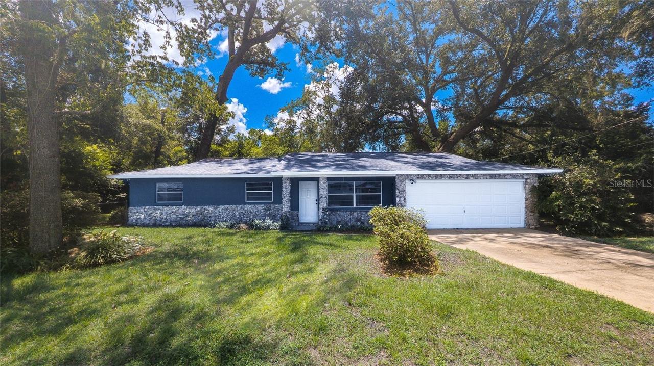 2104 NE 51st Pl., Ocala, FL 34479