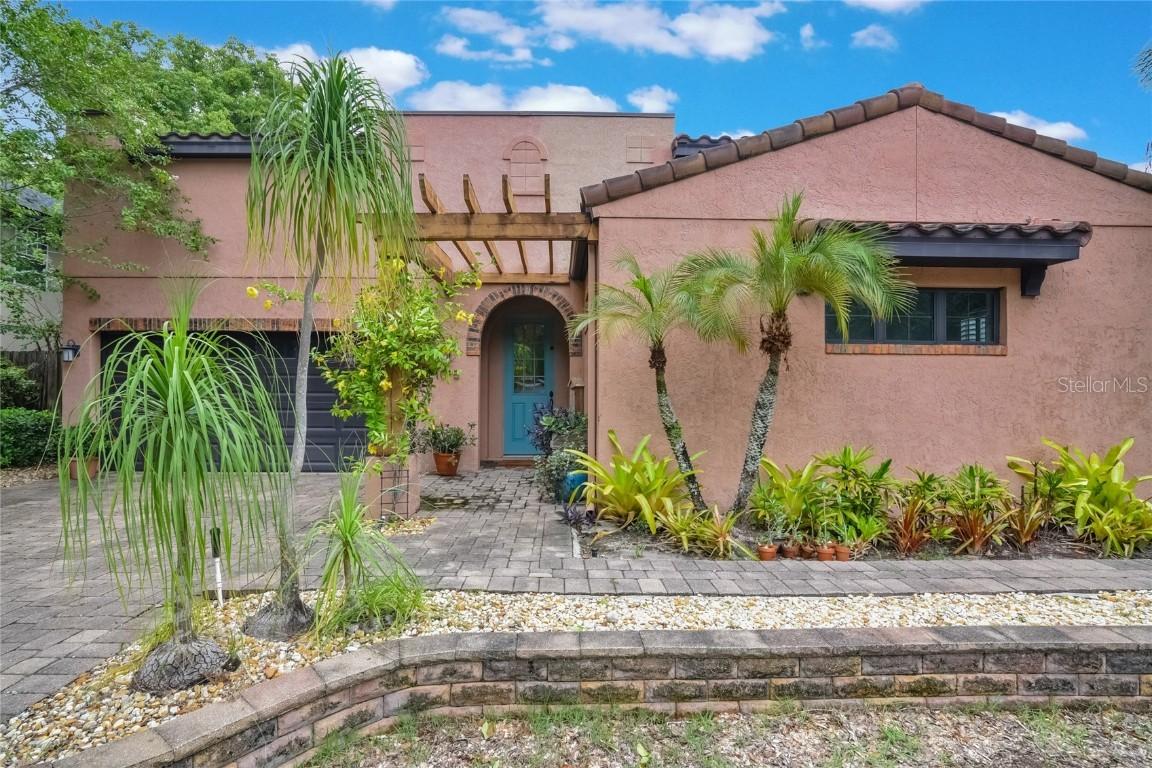 1015 Bungalow Ave., Winter Park, FL 32789