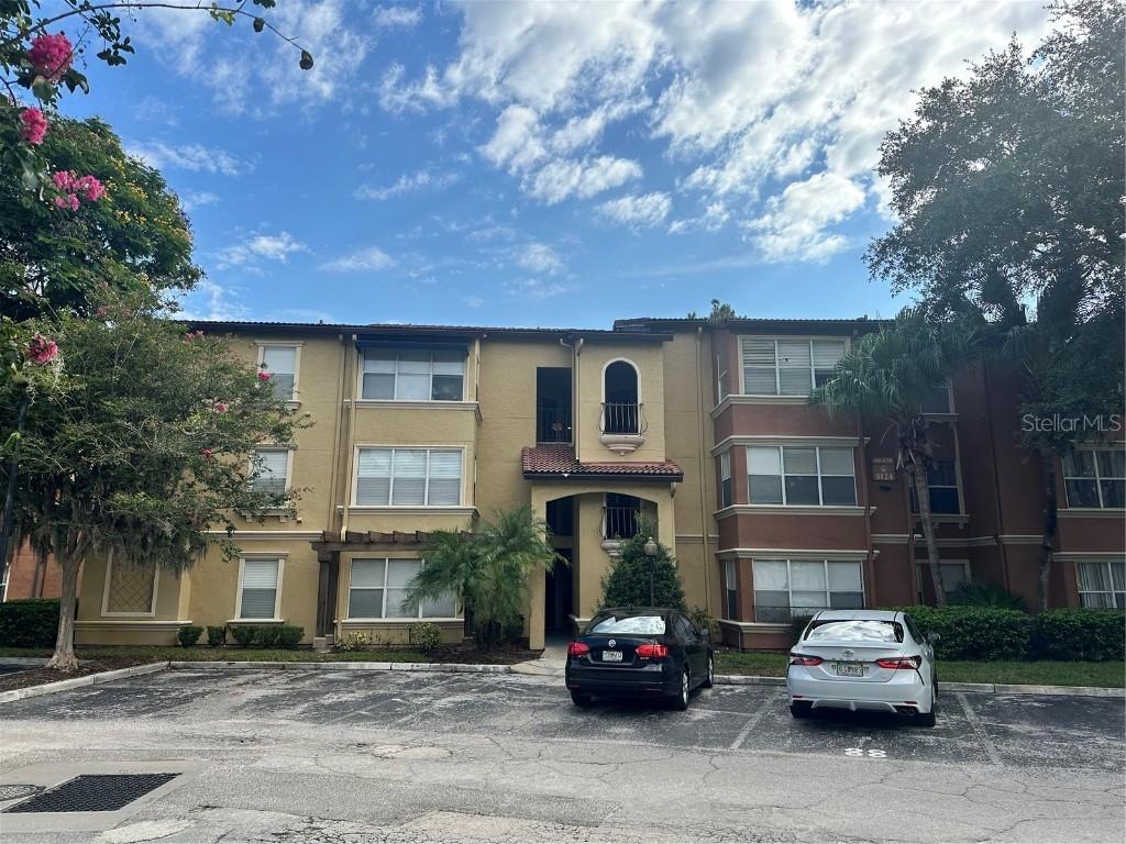 5124 Conroy Rd. #11, Orlando, FL 32811