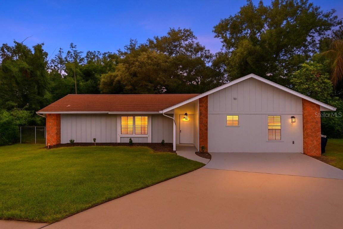 1870 Highness Ct., Orlando, FL 32810