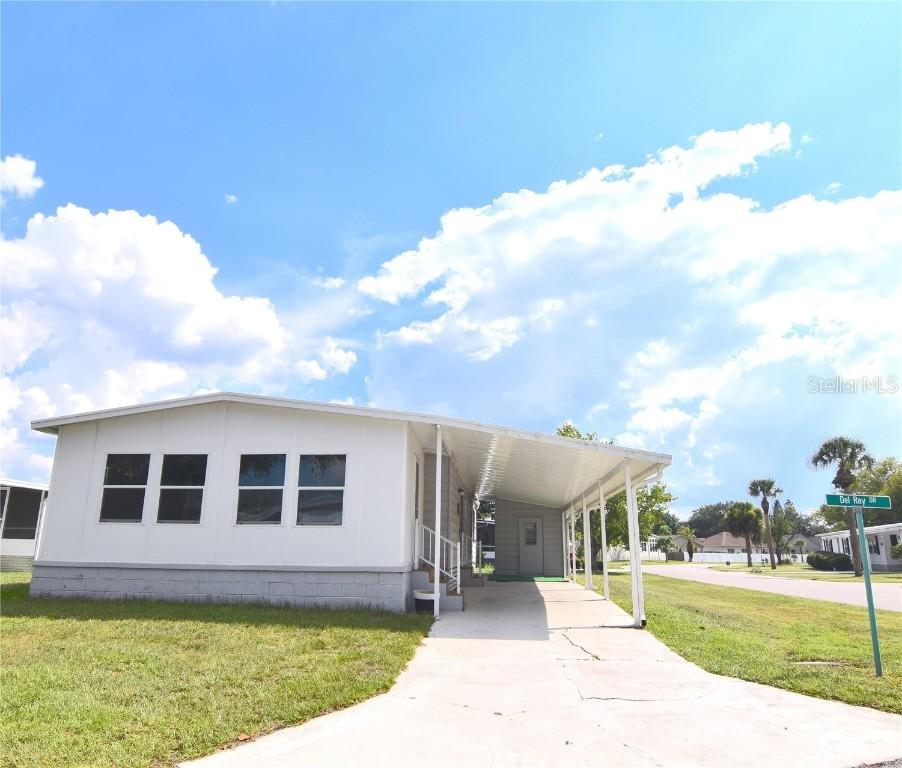 303 Del Ray Dr., Oviedo, FL 32765