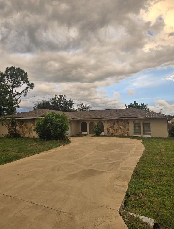 23102 Maclellan Ave., Port Charlotte, FL 33980