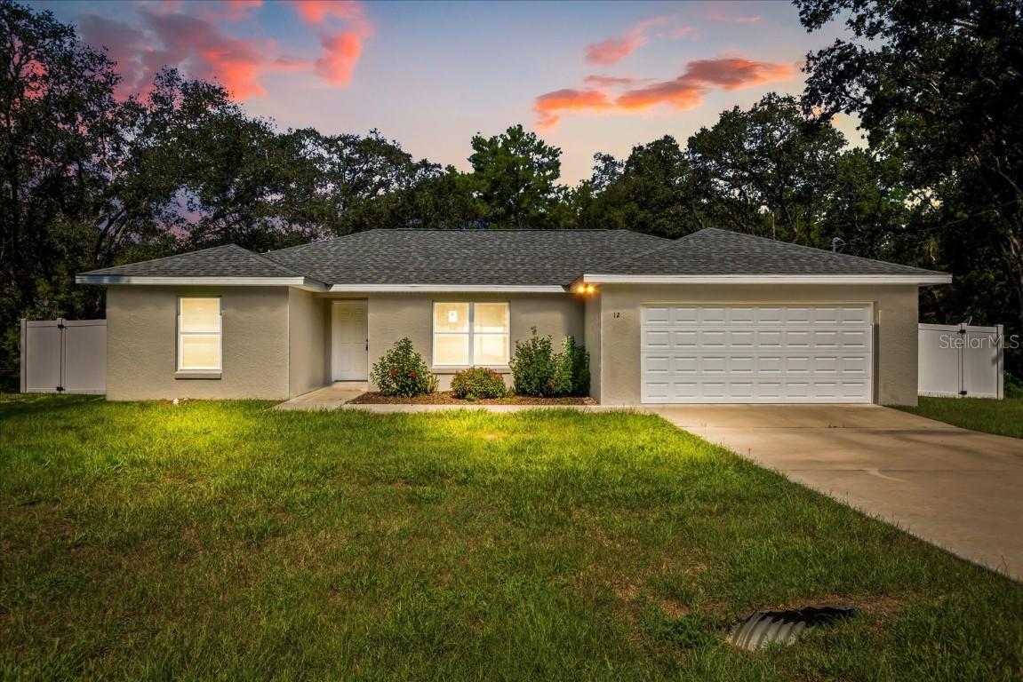12 Fisher Trace Pl., Ocklawaha, FL 32179