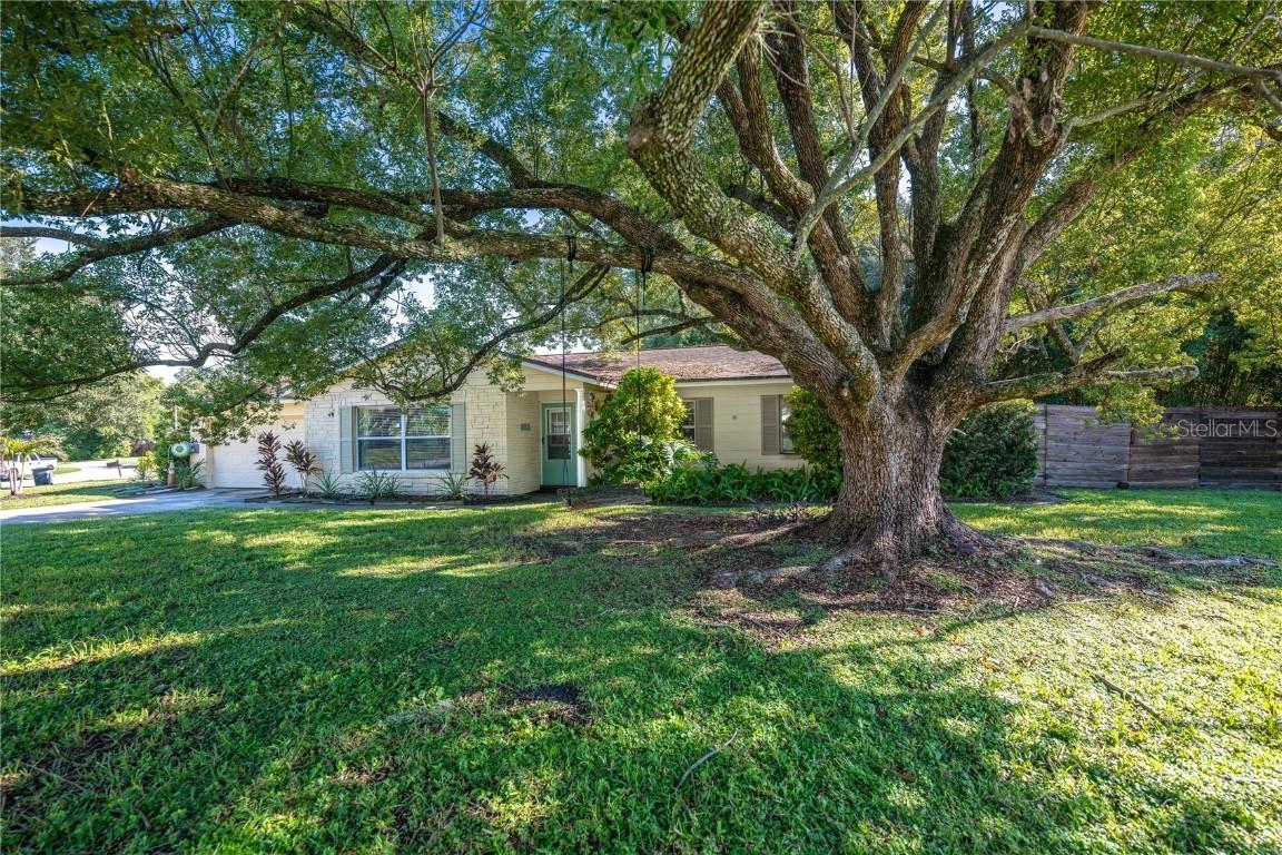 490 Lowndes Sq., Casselberry, FL 32707