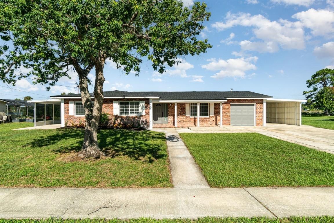 1216 W Wellington Dr., Deltona, FL 32725