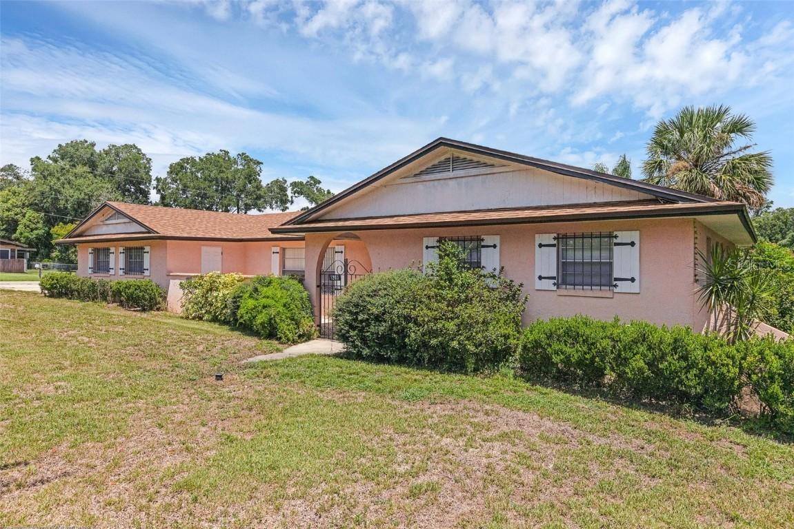 1203 N Amelia Ave., Deland, FL 32724