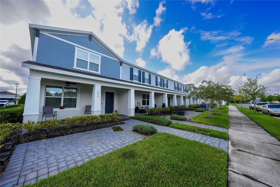 643 Belgrove St., Debary, FL 32713