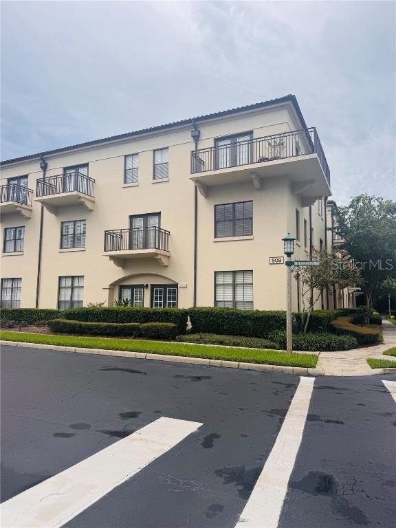 909 Waterside Ln. #205, Kissimmee, FL 34747