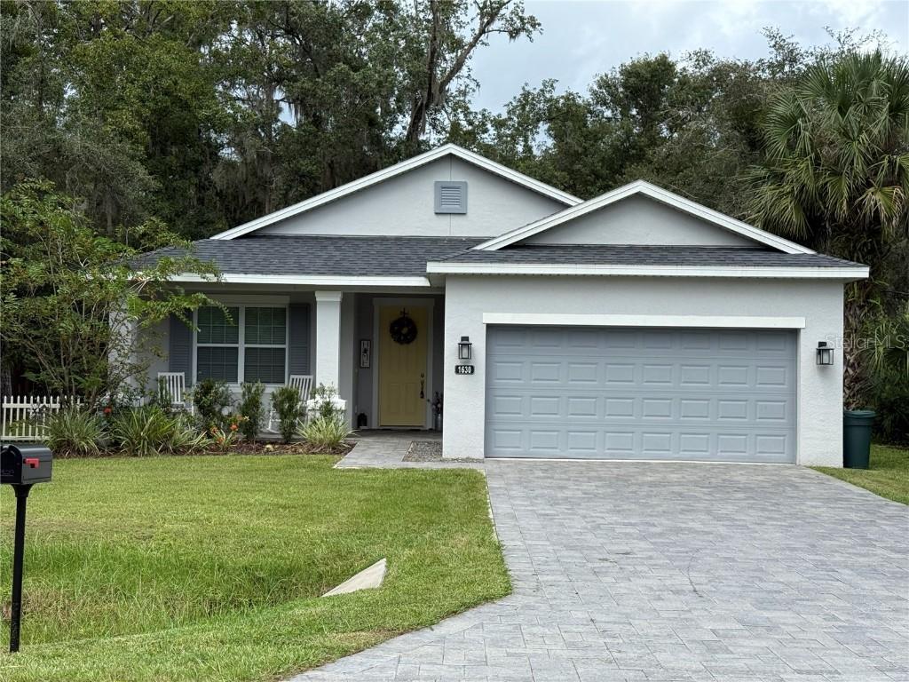 1630 Lake Harney Rd., Geneva, FL 32732