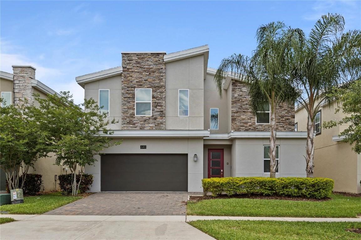 641 Pebble Beach Dr., Davenport, FL 33896