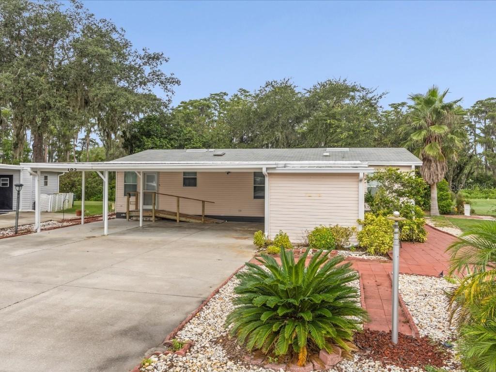 185 Jackson Park Ave., Davenport, FL 33897