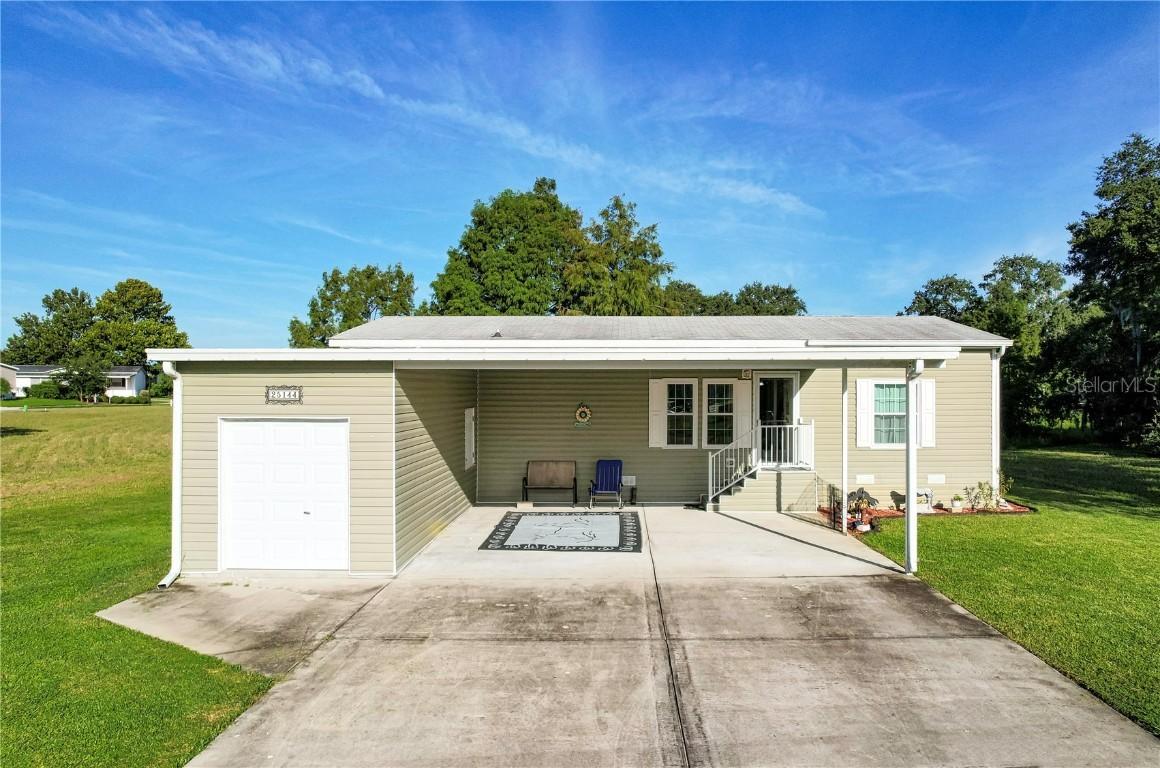 25144 Spanish Moss Cir., Astatula, FL 34705