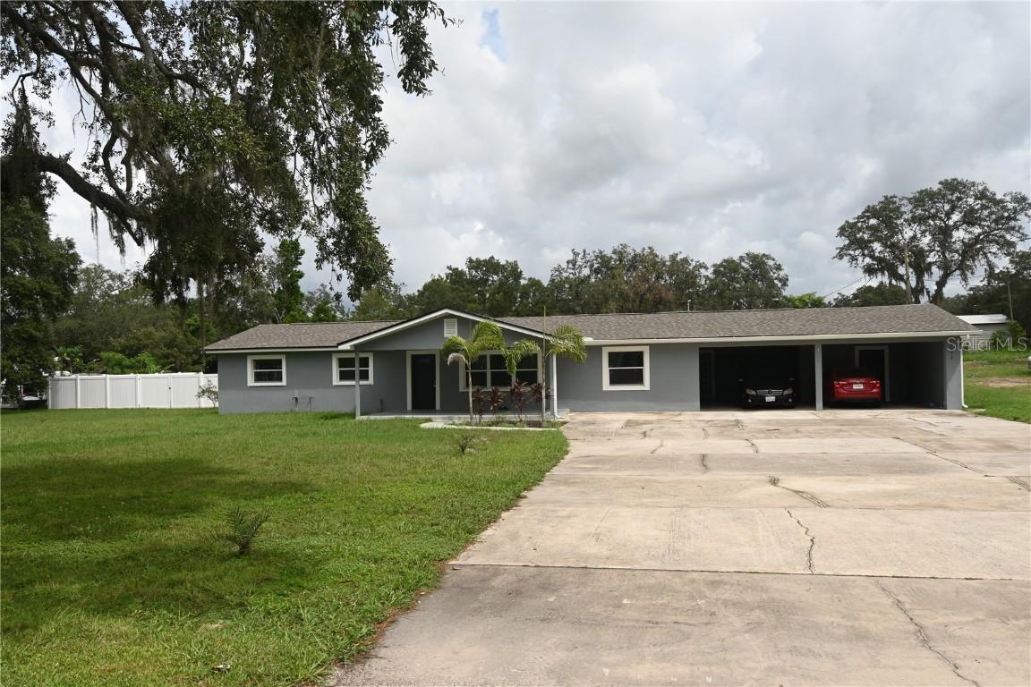 5372 E Johnson Ave., Haines City, FL 33844
