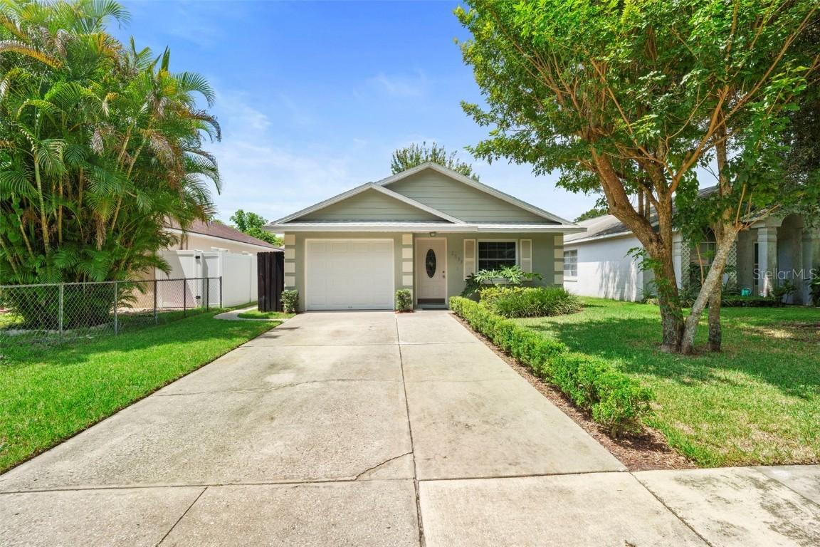 2033 Garwood Dr., Orlando, FL 32822