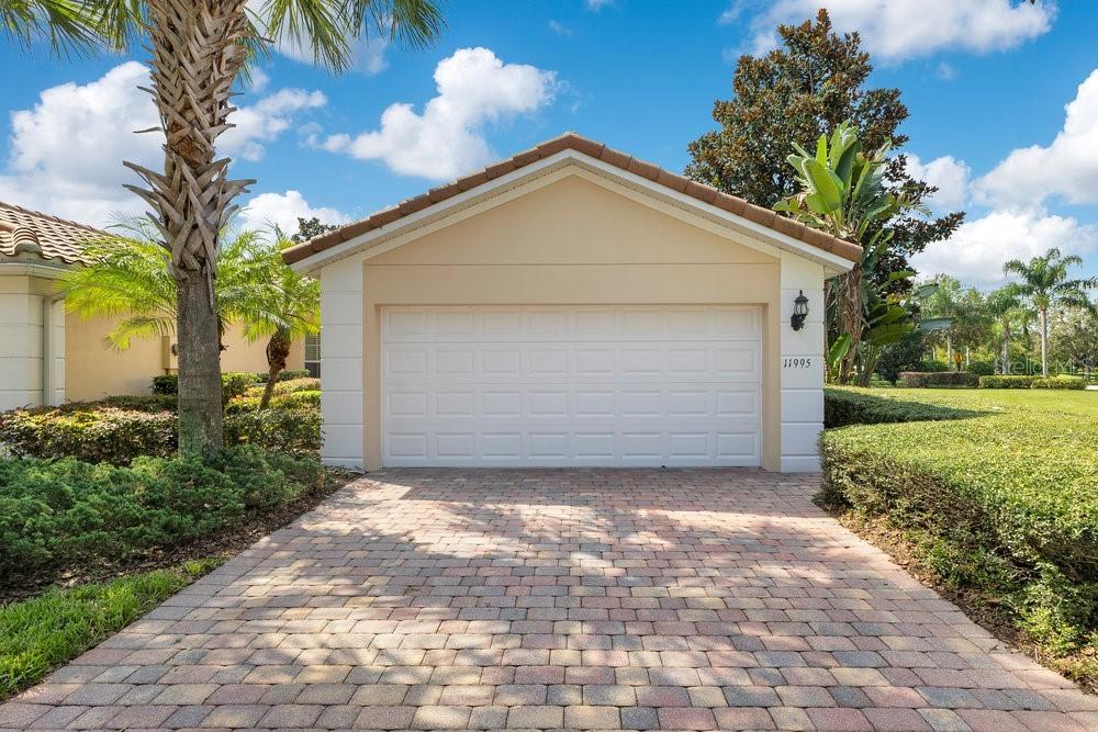 11995 Fiore Dr., Orlando, FL 32827