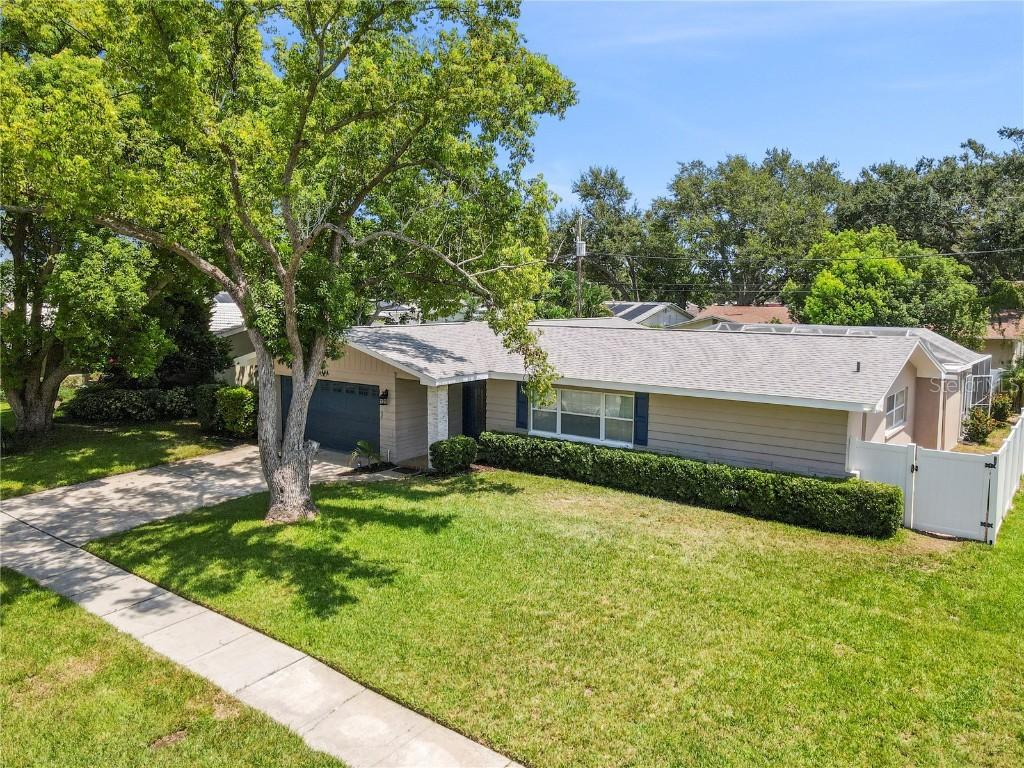 1363 Whispering Pines Dr., Clearwater, FL 33764