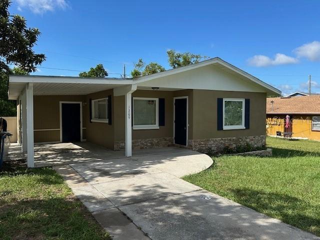 1209 Avenue M Ave., Haines City, FL 33844