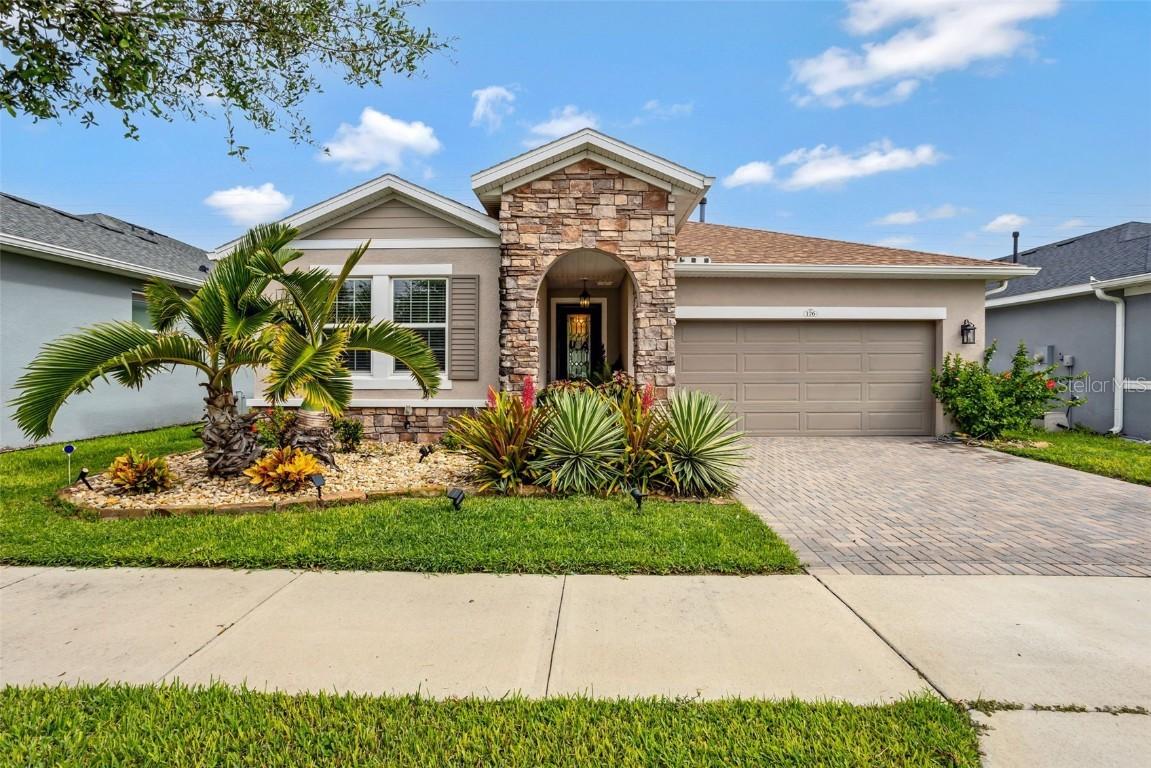 176 Silver Maple Rd., Groveland, FL 34736