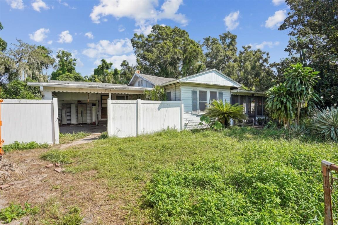 4324 E Grove View Ave., Tampa, FL 33617