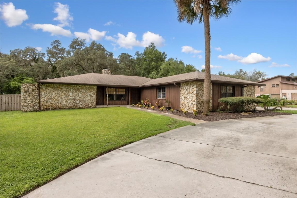 1226 Foxtree Tr., Apopka, FL 32712
