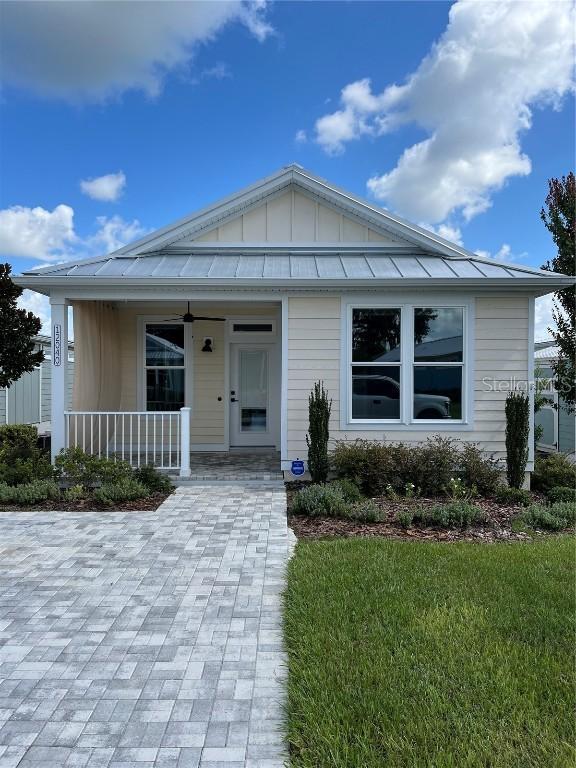 12040 Lakeshore Way, Oxford, FL 34484