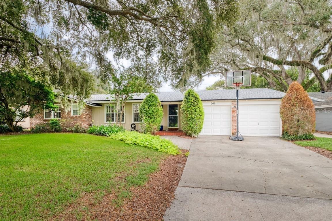 1901 Maplewood Dr., Orlando, FL 32803