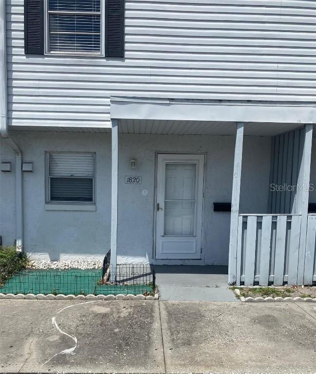 1820 Amberly Ave. #T10, Orlando, FL 32822