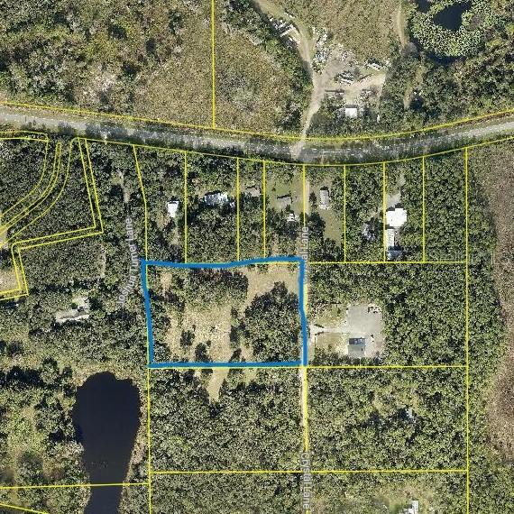 Crystal Ln., Umatilla, FL 32784