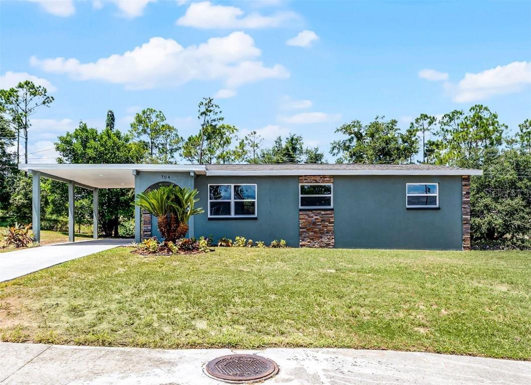 704 N 3rd St., Haines City, FL 33844