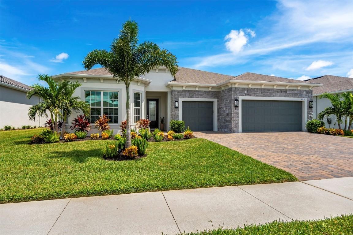 8919 Shoreline Ave., Melbourne, FL 32940