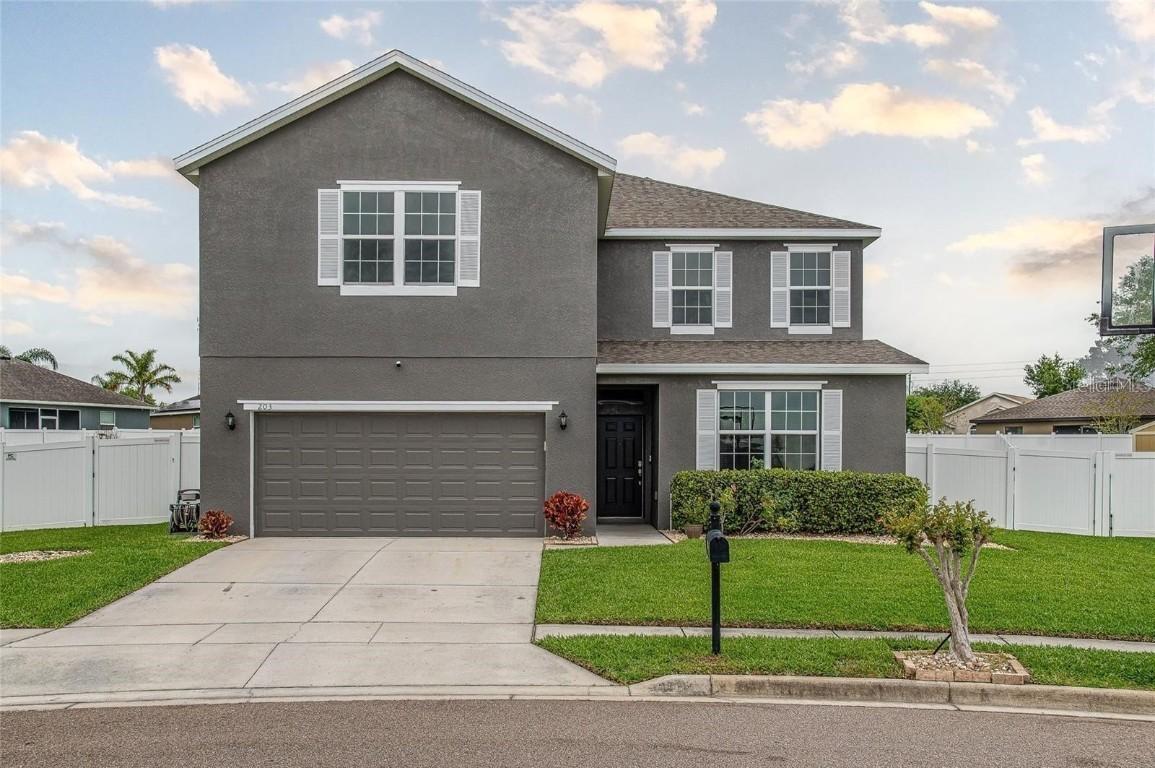203 Highland Meadows St., Davenport, FL 33837